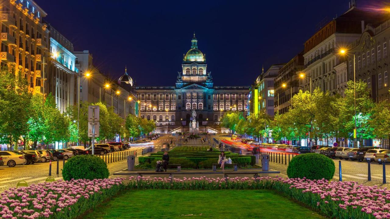 Black Gold Kingdom Praag Buitenkant foto